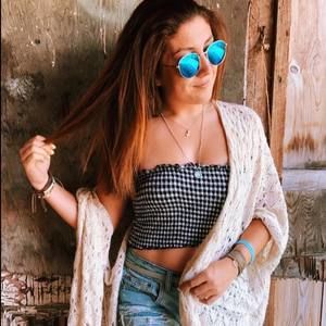 Meet your Posher, Megan